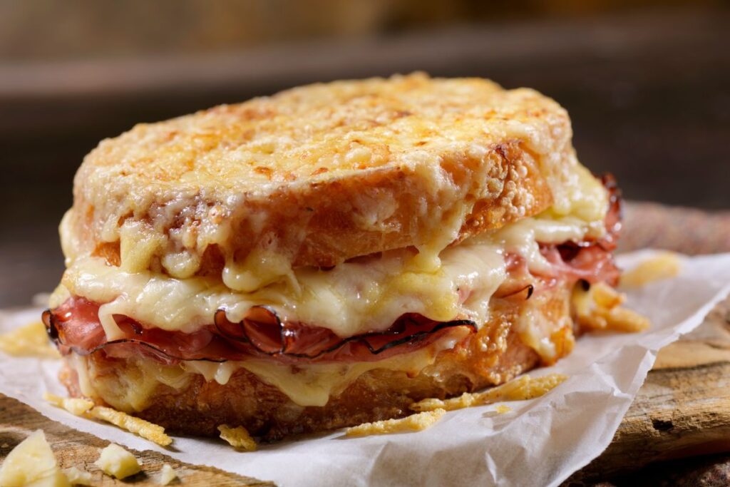 croque-monsieur-e-a-receita-francesa-perfeita-para-sair-da-rotina