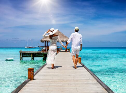 maldivas-veta-fumo-para-nascidos-a-partir-de-2007,-incluindo-turistas