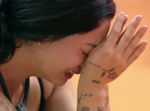 a-fazenda-17:-rayane-se-desespera-apos-martina-ser-expulsa