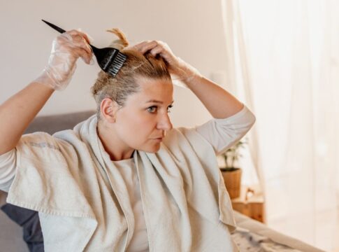 expert-revela-o-intervalo-ideal-e-seguro-para-retocar-a-raiz-do-cabelo