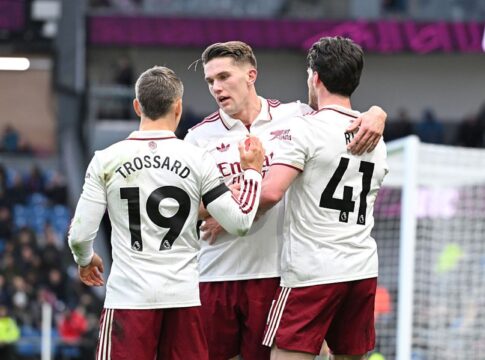 arsenal-vence-burnley-e-abre-vantagem-na-lideranca-da-premier-league