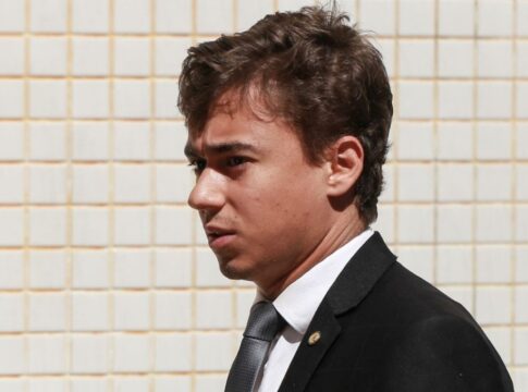 mulher-que-ameacou-nikolas-ferreira-de-morte-e-identificada