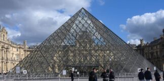 roubo-no-louvre:-mulher-respondera-por-cumplicidade-e-conspiracao