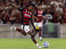 flamengo-atropela-sport-por-3-x-0-e-assume-a-lideranca-do-brasileirao
