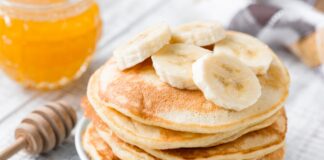 panqueca-proteica-de-banana:-cafe-da-manha-saudavel-pronto-em-minutos