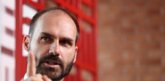 eduardo-bolsonaro-reage-a-petista-que-chamou-operacao-de-“chacina”