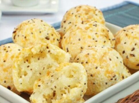 pao-de-queijo-de-tapioca:-pratico,-rapido-e-pronto-em-ate-10-minutos