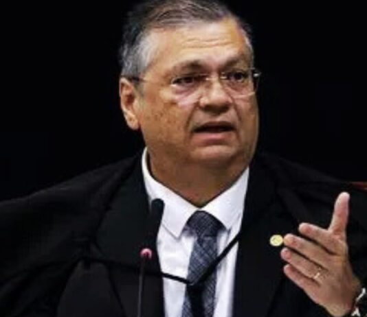 mototaxi-em-sp:-dino-chama-empresas-do-setor-de-“senhores-de-escravos”