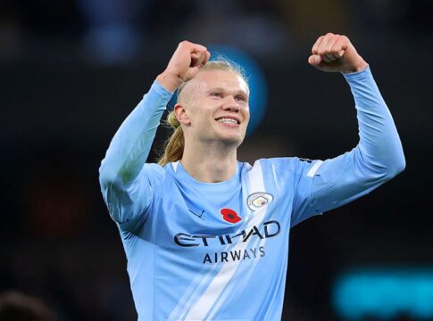 premier-league:-city-vence-bournemouth-e-assume-segunda-colocacao