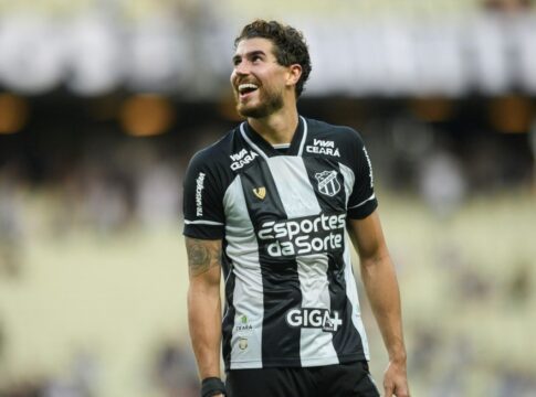 superior-do-inicio-ao-fim,-ceara-derrota-fluminense-e-volta-a-vencer