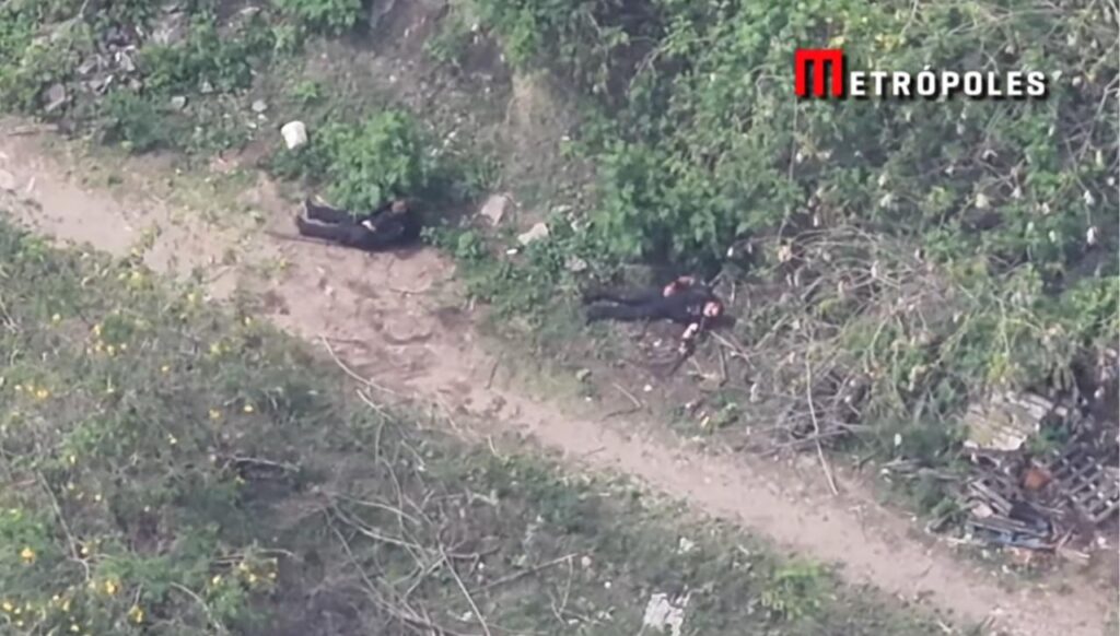 18-horas-de-confronto:-imagem-mostra-policiais-sendo-atacados-pelo-cv