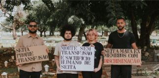 ex-testemunhas-de-jeova-vao-a-cemiterios-protestar-contra-a-religiao