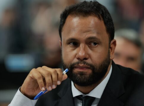 “a-ultima-coisa-que-importa-e-a-seguranca”,-diz-deputado