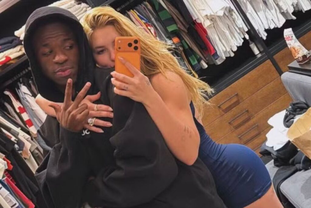 virginia-posa-agarradinha-com-vini-jr.-em-foto-inedita-e-manda-recado