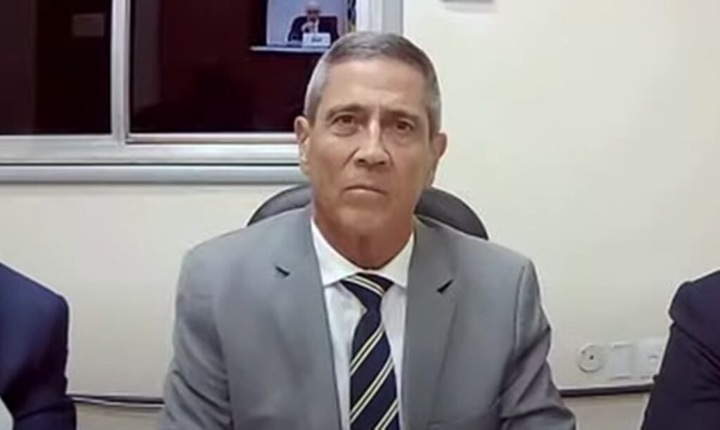 moraes-aponta-risco-de-fuga-e-mantem-prisao-preventiva-de-braga-netto