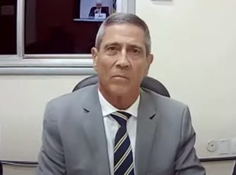 moraes-aponta-risco-de-fuga-e-mantem-prisao-preventiva-de-braga-netto