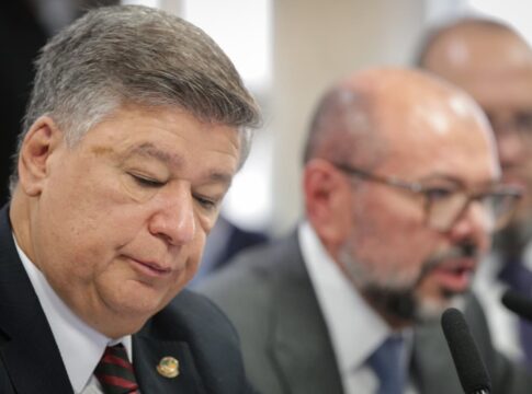 oab-envia-comitiva-a-cpmi-do-inss-apos-sucessivos-bate-bocas