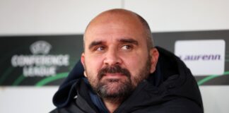 tecnico-tem-mal-subito-e-morre-durante-partida-do-campeonato-servio