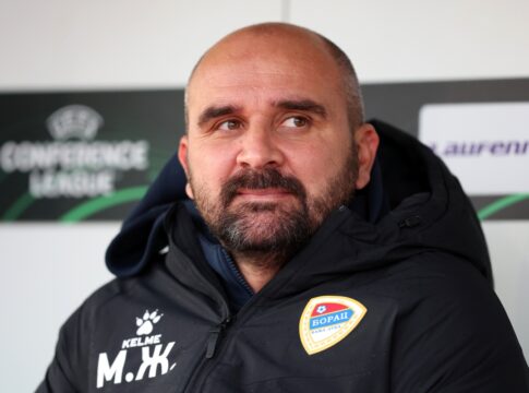 tecnico-tem-mal-subito-e-morre-durante-partida-do-campeonato-servio