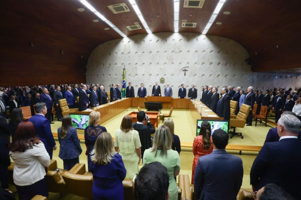 camara-pode-votar-hoje-aumento-de-24%-para-servidores-do-judiciario
