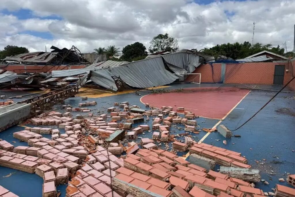 temporal-atinge-27-cidades-do-pr-e-deixa-familias-em-situacao-de-emergencia