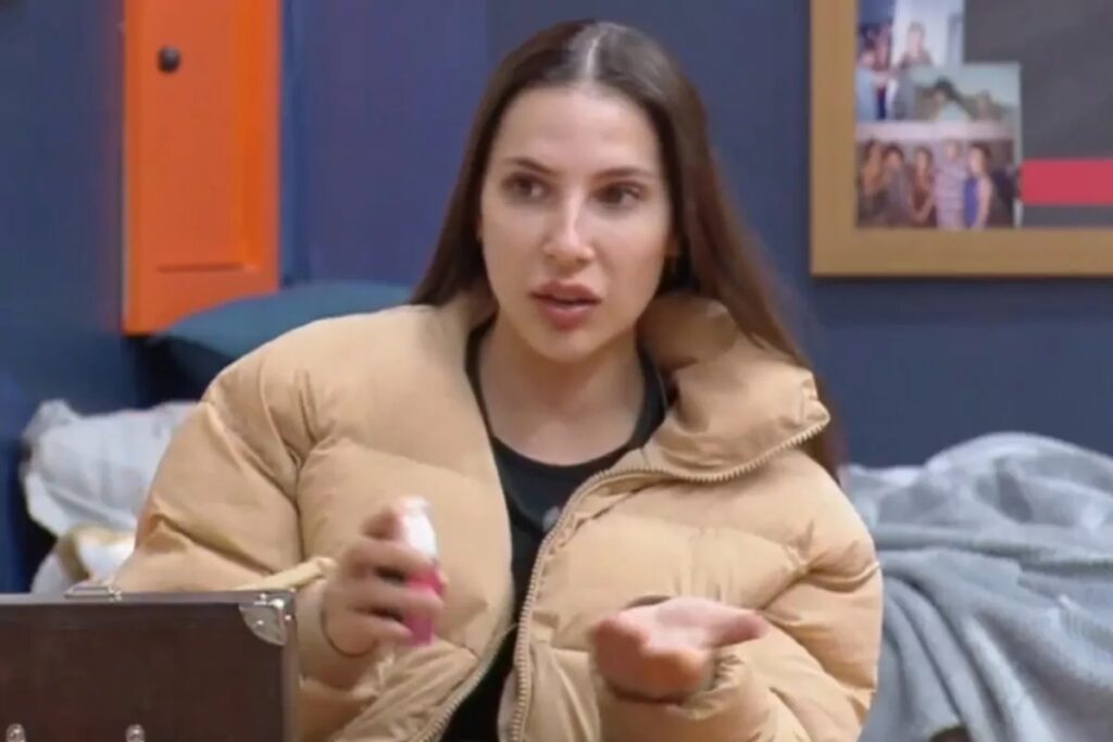 record-pega-leve-e-faz-expulsoes-de-a-fazenda-parecerem-um-presente