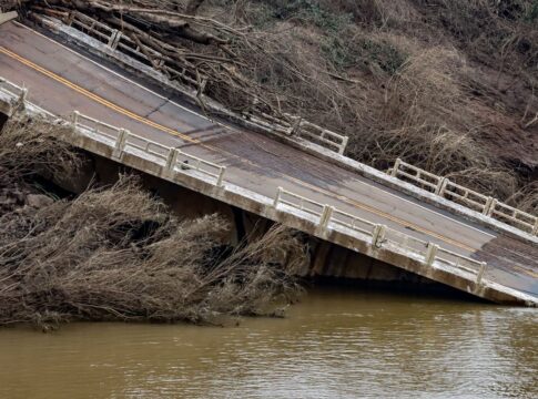 cidades-precisam-de-ajuda-para-enfrentar-crise-climatica,-diz-ministro