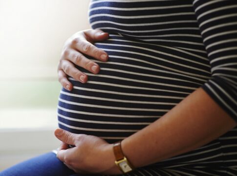 pl-que-garante-ala-separada-a-quem-sofreu-perda-gestacional-e-aprovado