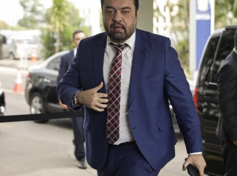 tse-inicia-julgamento-que-pode-cassar-governador-do-rio-de-janeiro