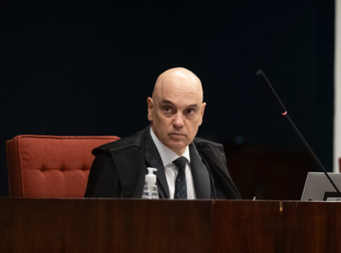 gdf-pede-a-moraes-para-avaliar-se-bolsonaro-tem-condicoes-de-ficar-na-papuda