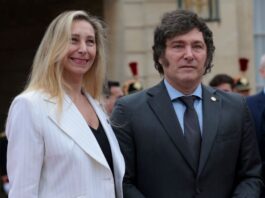 poderosa,-irma-de-milei-usa-taro-para-definir-passos-do-governo