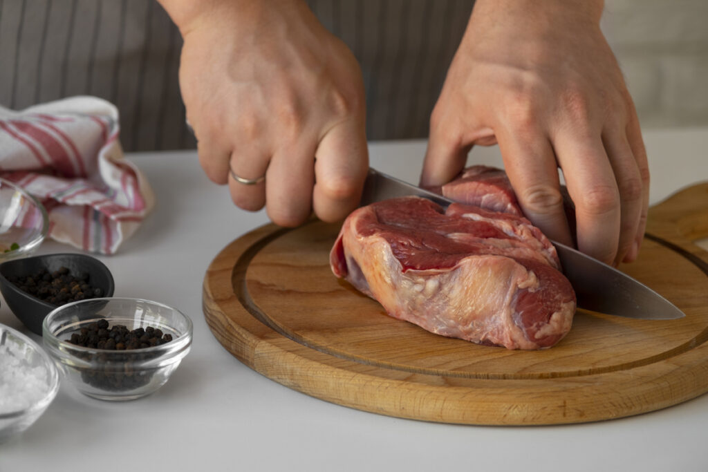 carne-azul:-mercado-recusou-devolucao-de-produto-vendido-estragado