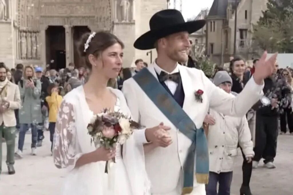 notre-dame-celebra-1o-casamento-em-30-anos;-conheca-o-casal-sortudo