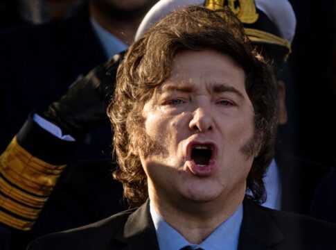 oposicao-quer-homenagear-milei-por-designar-cv-e-pcc-como-terroristas