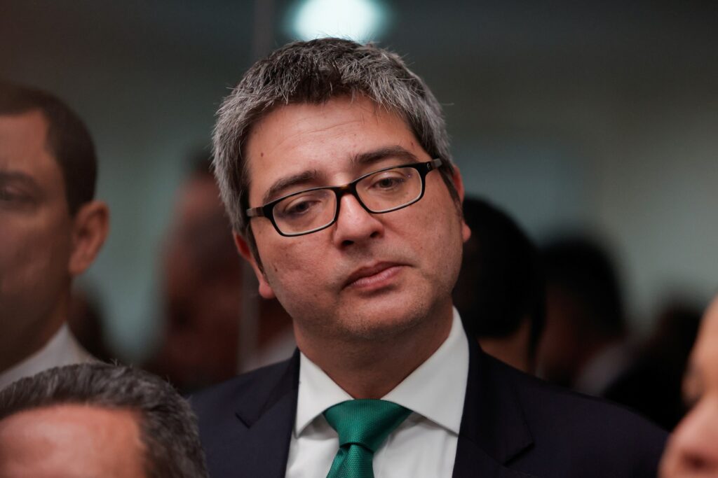 lider-do-pl-diz-que-vai-sair-se-sigla-lancar-claudio-castro-ao-senado