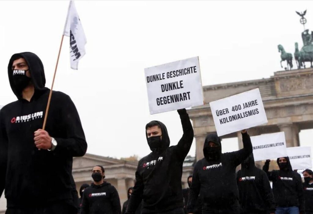 alemanha-bane-grupo-muslim-interaktiv-por-propagar-isla-radical-na-web