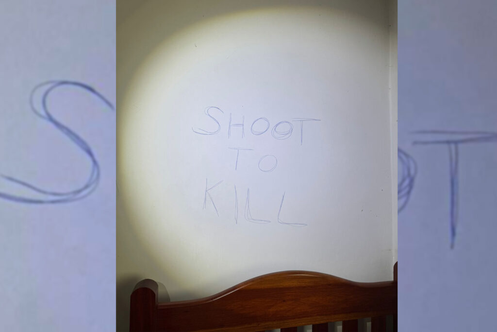 veja-a-frase-escrita-na-parede-da-casa-de-extremista-que-ameacou-trump