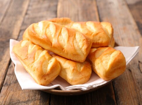 pao-de-liquidificador:-receita-pratica-e-perfeita-para-o-cafe-da-manha