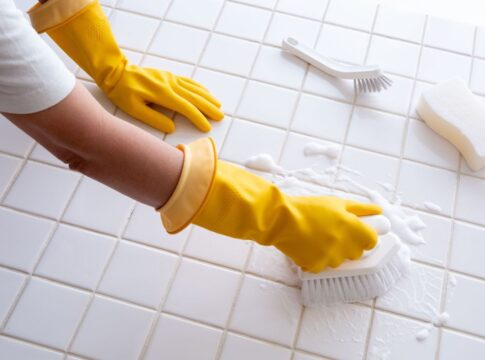 expert-ensina-receita-poderosa-para-remover-sujeira-pesada-da-casa