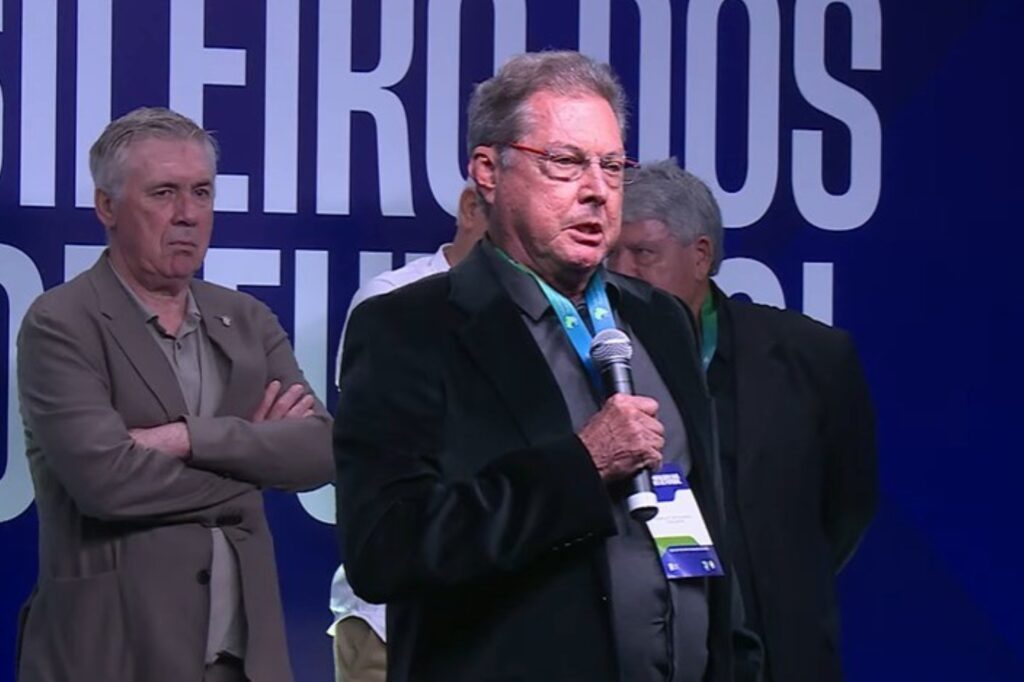 oswaldo-de-oliveira-se-manifesta-apos-polemica-com-ancelotti