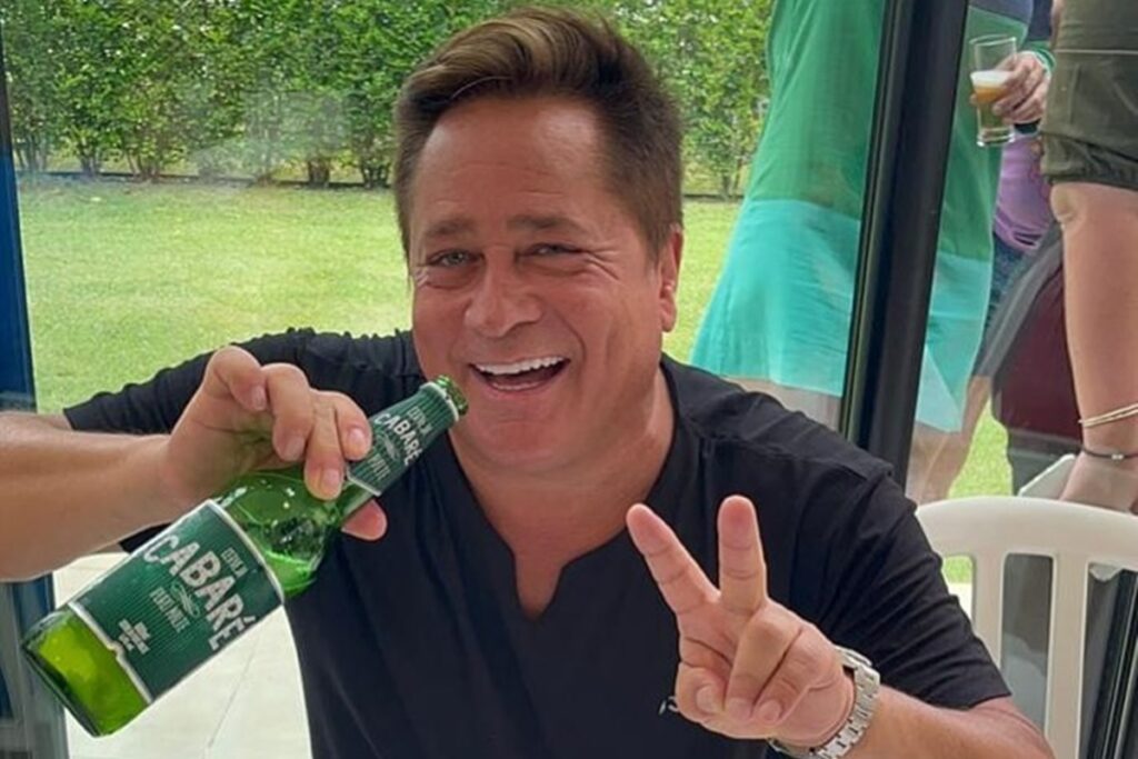 leonardo-revela-uso-diario-de-remedio-para-desempenho-sexual