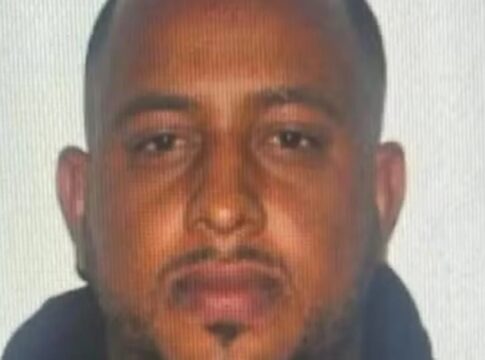 bmw,-treinador-do-cv,-recebeu-foto-de-bandido-segurando-cerebro-humano