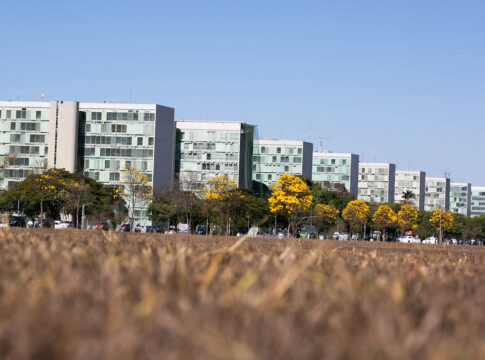sob-pressao,-deputados-retiram-apoio-a-pec-da-reforma-administrativa