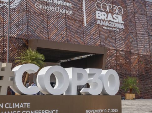 segundo-dia-da-cupula-do-clima-tera-debates-sobre-transicao-energetica