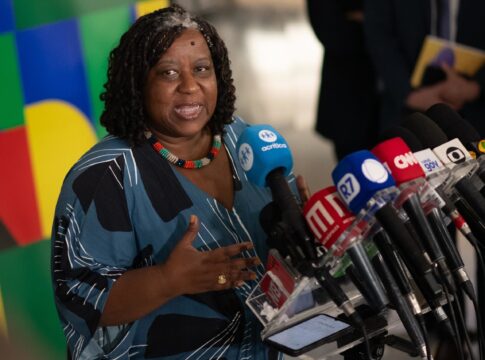 ministra-de-lula-libera-r$-2,8-milhoes-a-anistiados-do-regime-militar