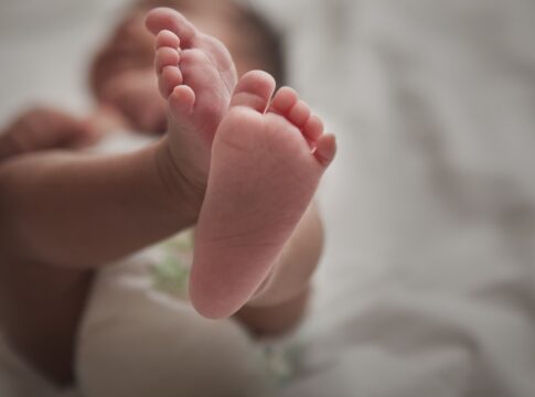 bebe-nasce-com-paralisia-cerebral-no-df-apos-falha-de-hospital-publico