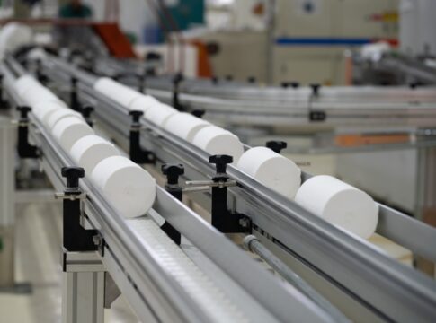 pela-8a-vez-consecutiva,-precos-da-industria-caem-em-setembro