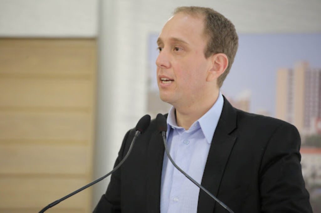 cpi-para-investigar-prefeito-tiktoker-une-pl-a-pt-e-psol