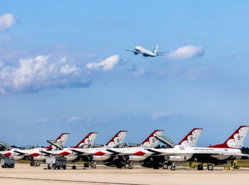 pacote-suspeito-deixa-7-pessoas-doentes-em-base-aerea-dos-eua