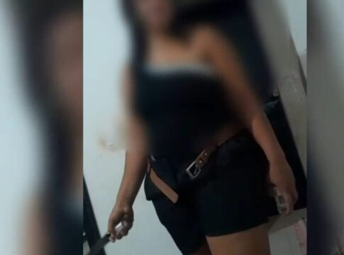 mulher-ateia-fogo-ao-marido-dentro-de-casa,-e-vitima-filma-tudo